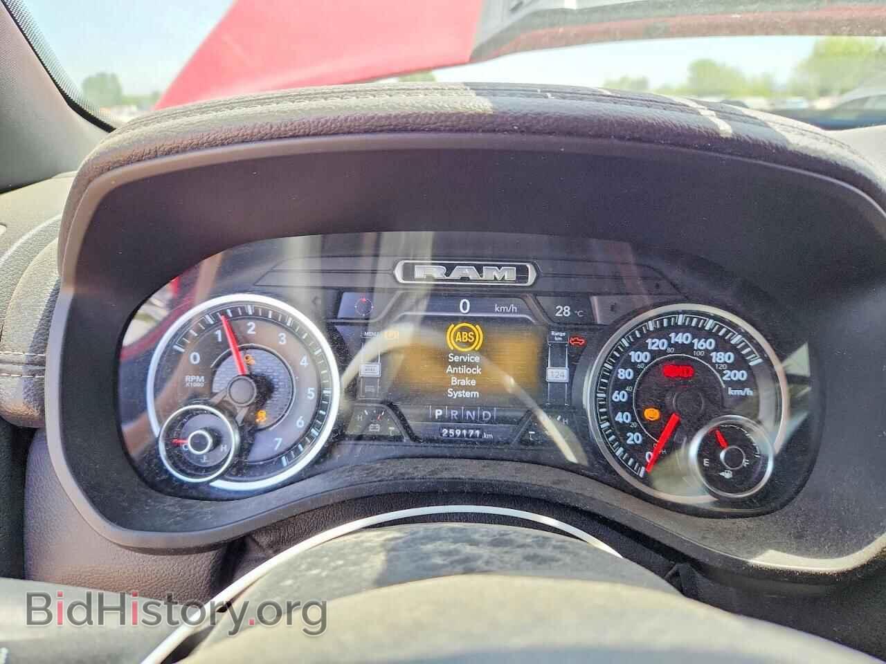 2019 RAM 1500 - VIN: 1C6SRFLT0KN584663 - Фото 9