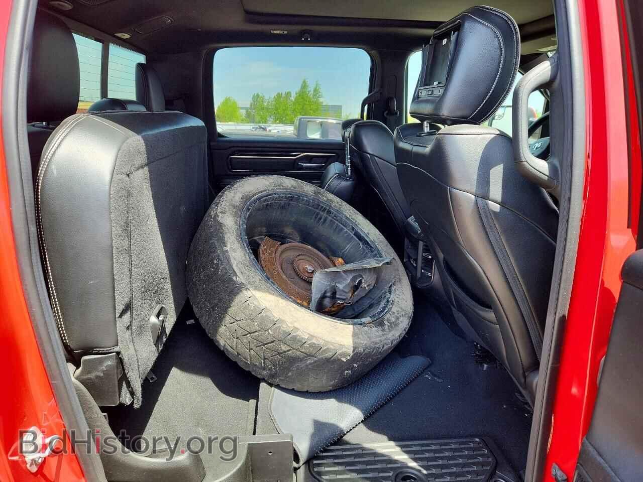 2019 RAM 1500 - VIN: 1C6SRFLT0KN584663 - Фото 10