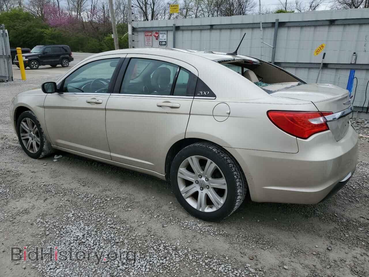 2013 CHRYSLER 200 - VIN: 1C3CCBBB1DN684827 - Фото 2