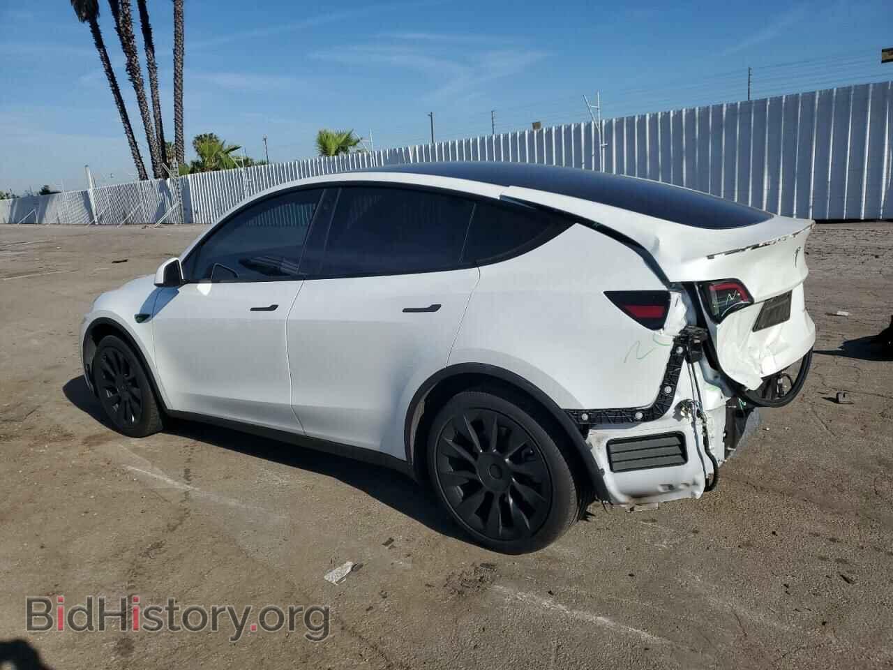 2022 TESLA MODEL Y - VIN: 7SAYGDEE1NF339663 - Photo 2