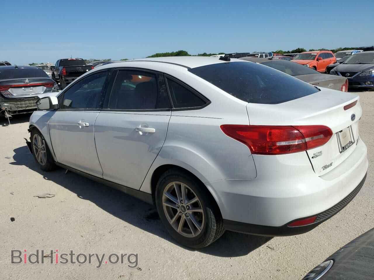 2018 FORD FOCUS - VIN: 1FADP3FE3JL299927 - Фото 2
