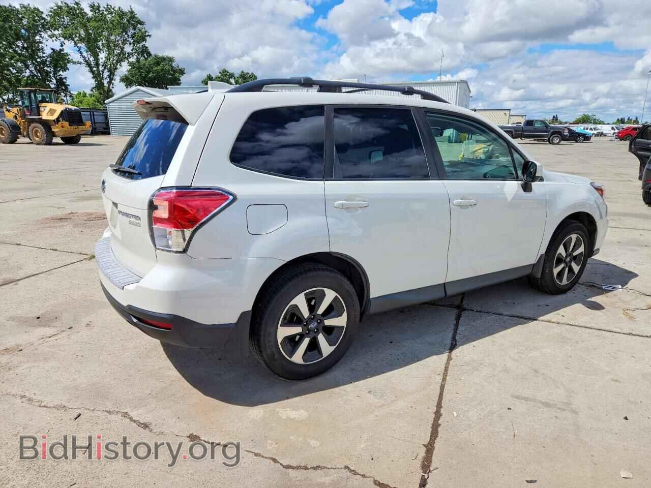2017 SUBARU FORESTER - VIN: JF2SJAGC4HH553096 - Фото 3