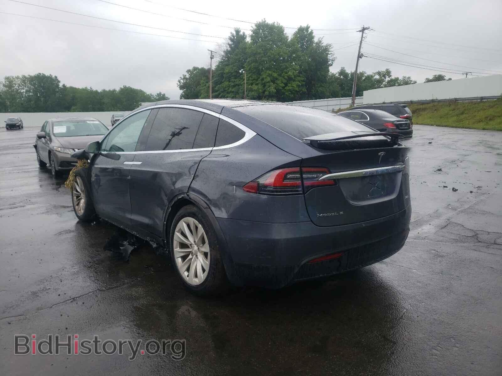 2017 TESLA MODEL X - VIN: 5YJXCBE20HF065813 - Фото 3