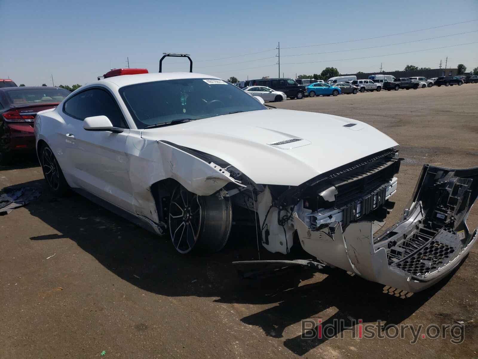 Photo 1FA6P8TH8L5127095 - FORD MUSTANG 2020