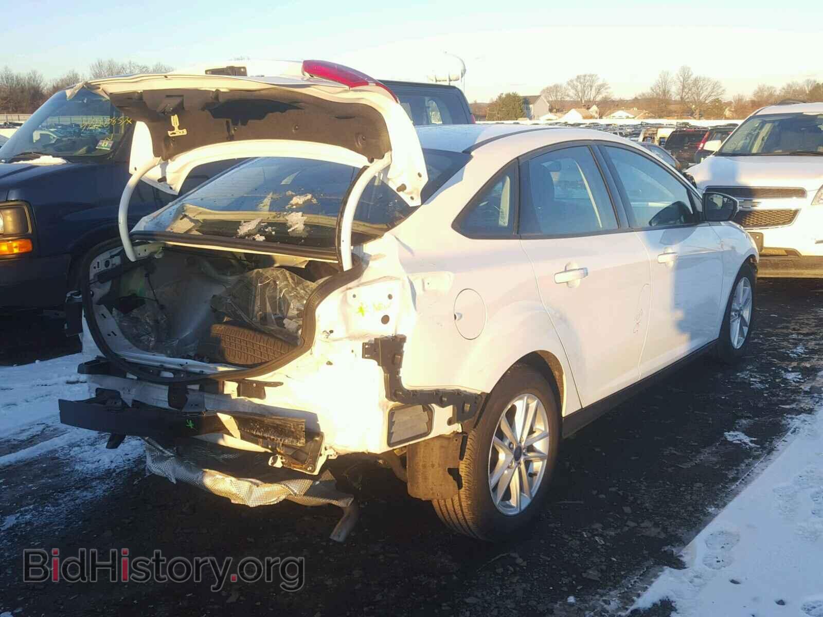 2017 FORD FOCUS - VIN: 1FADP3F23HL207697 - Фото 4