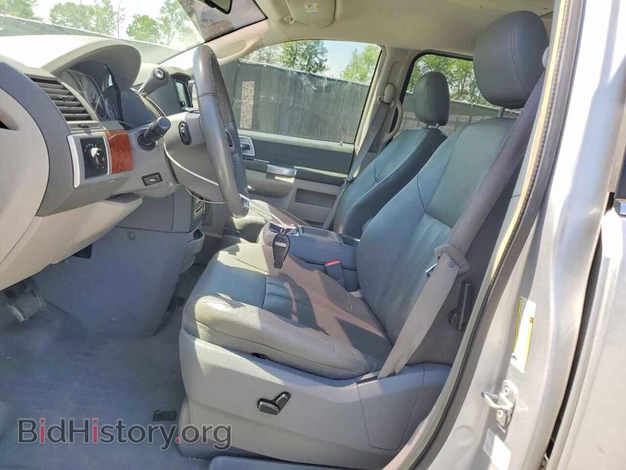 2008 CHRYSLER MINIVAN - VIN: 2A8HR54P08R674012 - Фото 7