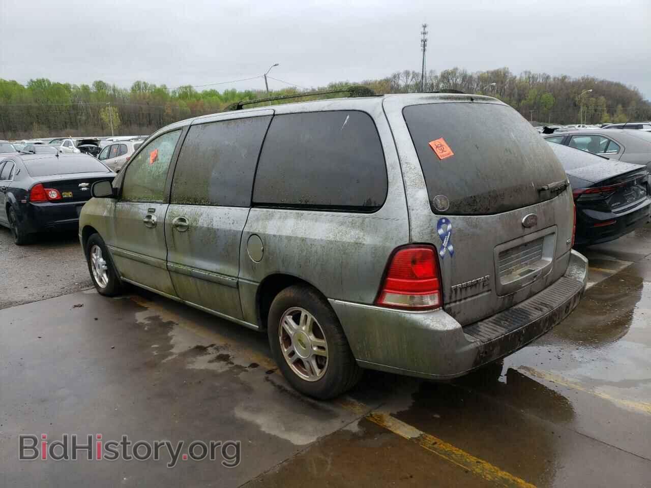 2007 FORD FREESTAR - VIN: 2FMZA52297BA09011 - Фото 2