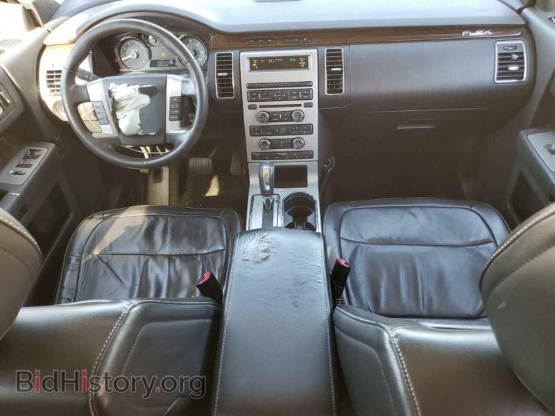 2011 Ford FLEX (VIN 2FMGK5CC5BBD23789) — photo 8 of 13