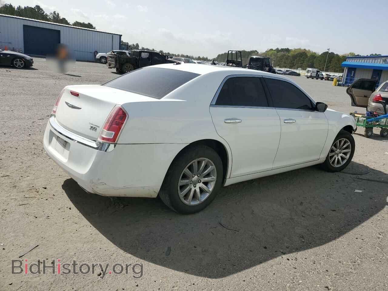 2011 CHRYSLER 300 - VIN: 2C3CA5CG2BH558872 - Фото 3