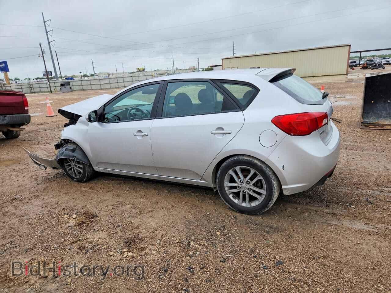 2011 KIA FORTE - VIN: KNAFU5A26B5350909 - Photo 2