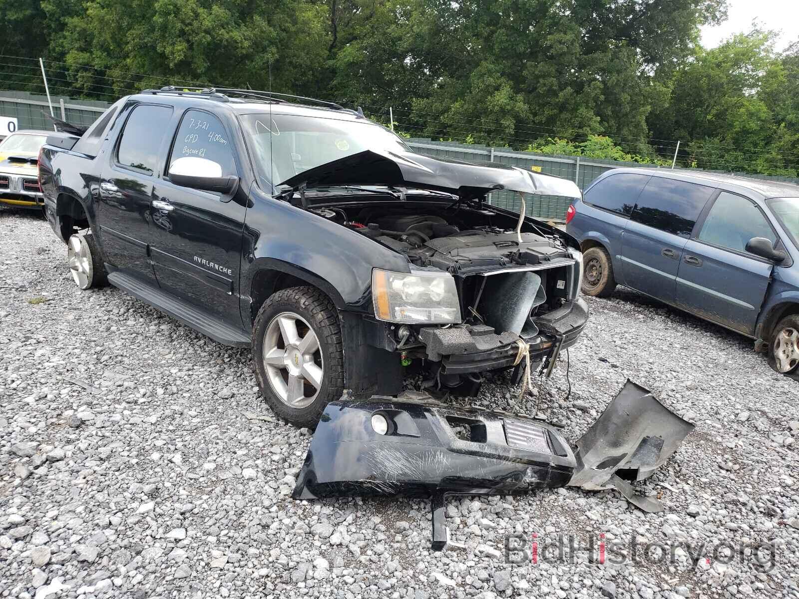 Photo 3GNVKFE05AG293412 - CHEVROLET AVALANCHE 2010