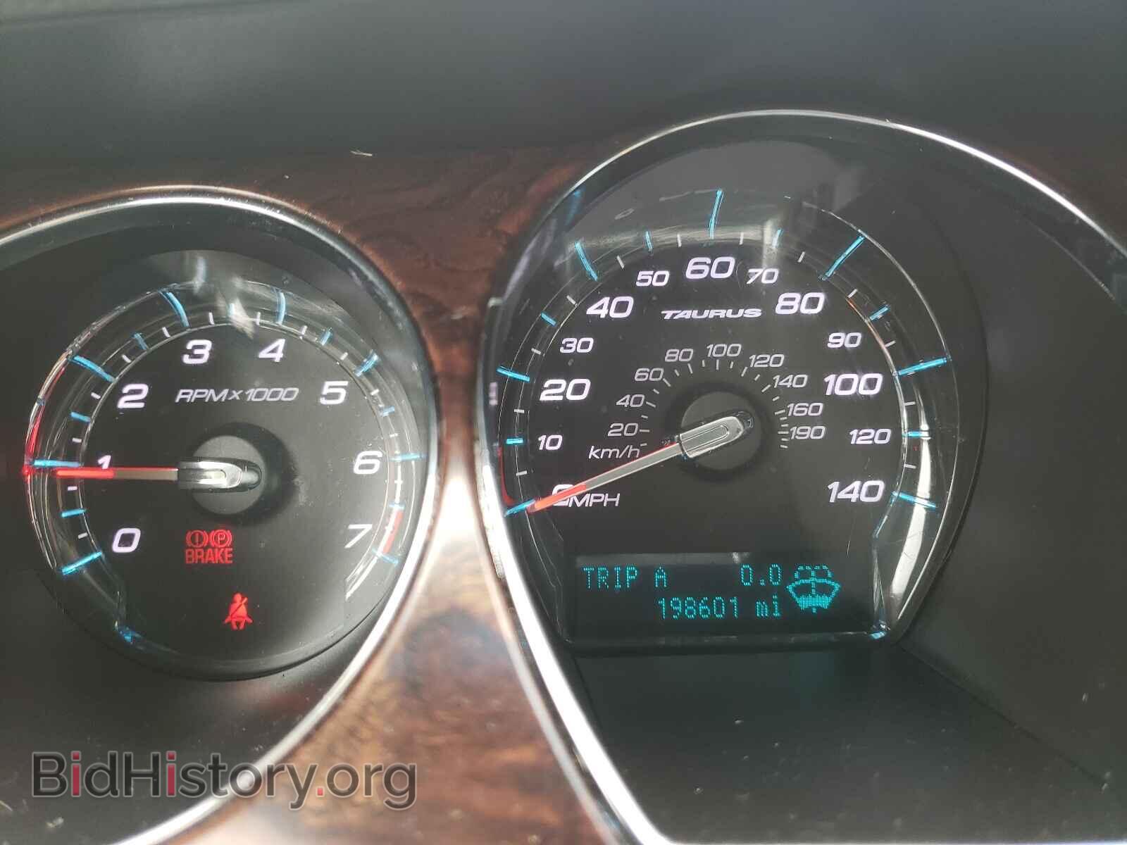 2011 FORD TAURUS - VIN: 1FAHP2FW1BG150978 - Фото 8