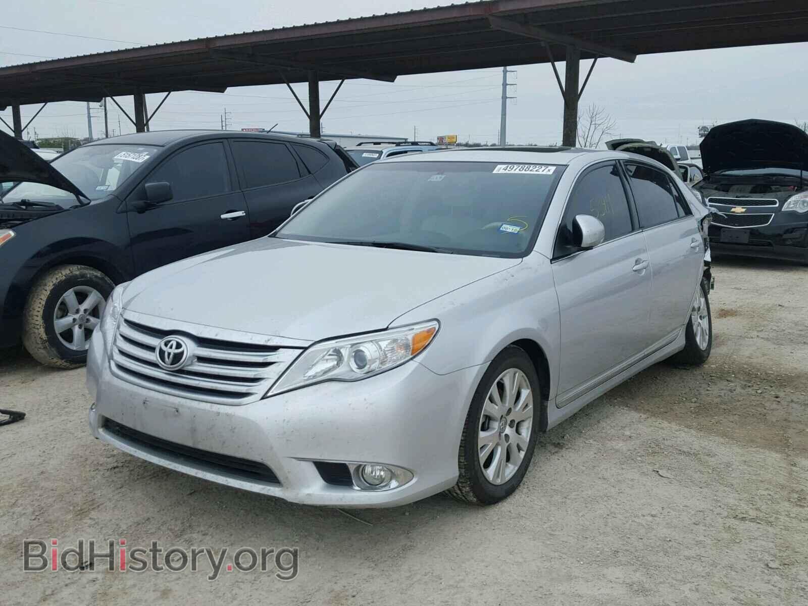 2011 TOYOTA AVALON - VIN: 4T1BK3DB8BU379918 - Фото 2