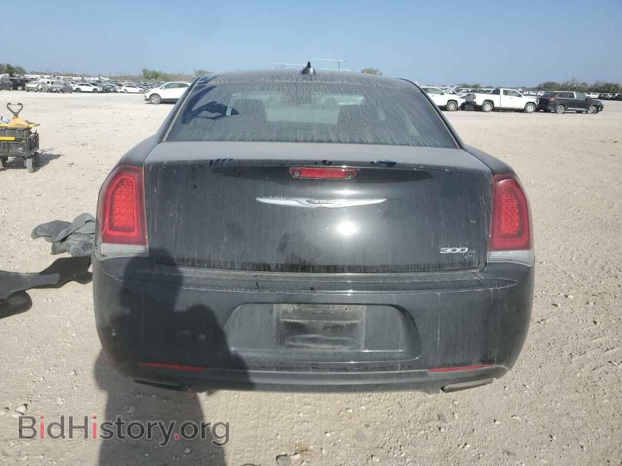 2019 CHRYSLER 300 - VIN: 2C3CCABG9KH697689 - Фото 6