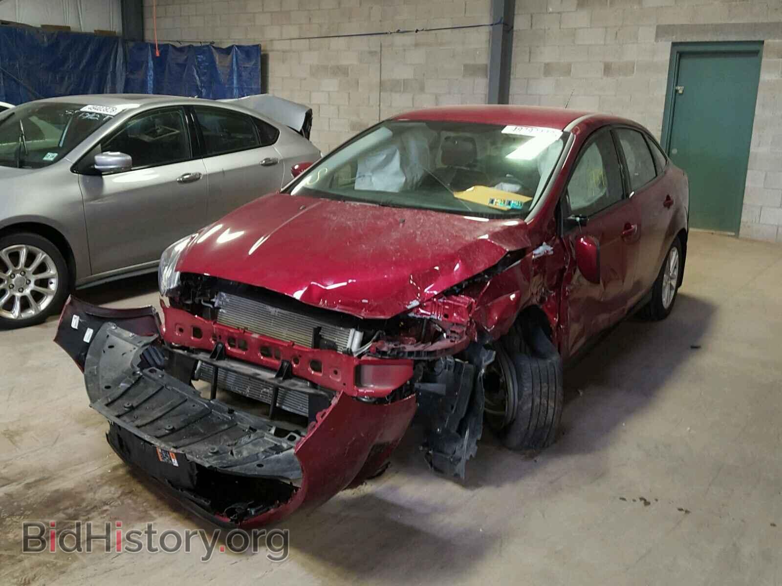 2017 FORD FOCUS - VIN: 1FADP3F2XHL322006 - Photo 2