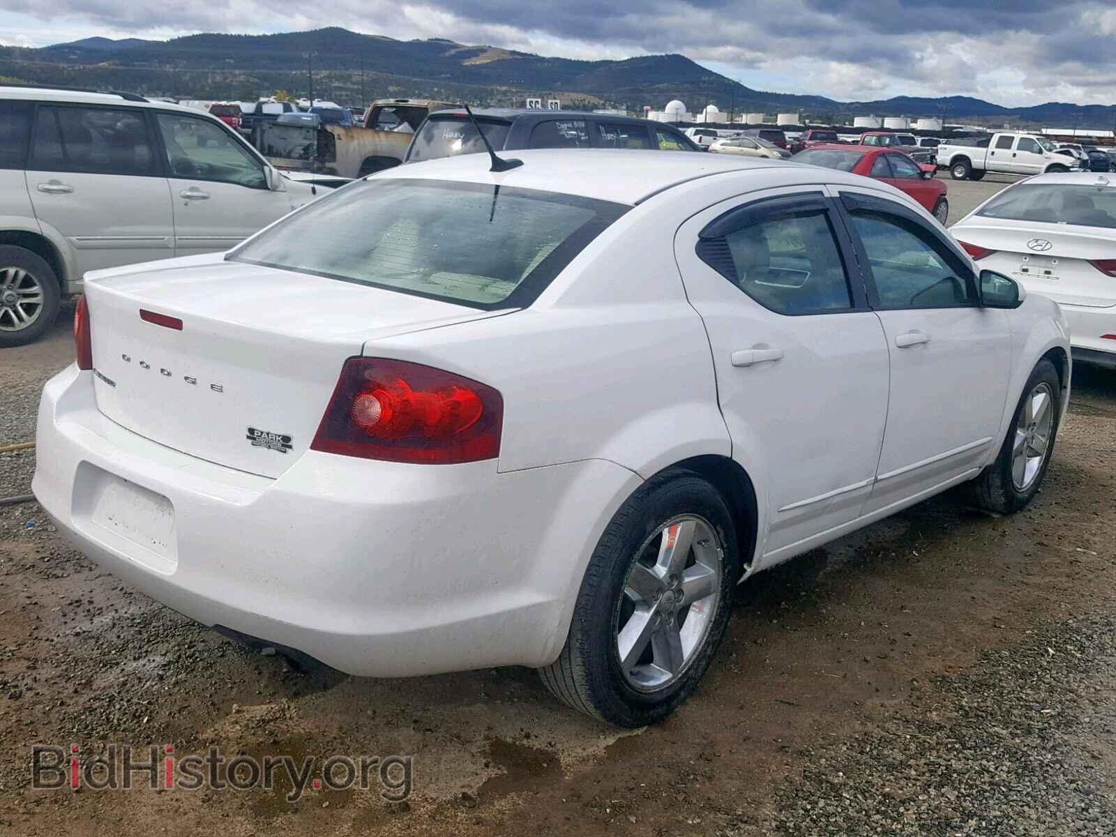 2011 DODGE AVENGER - VIN: 1B3BD1FB0BN593443 - Photo 4
