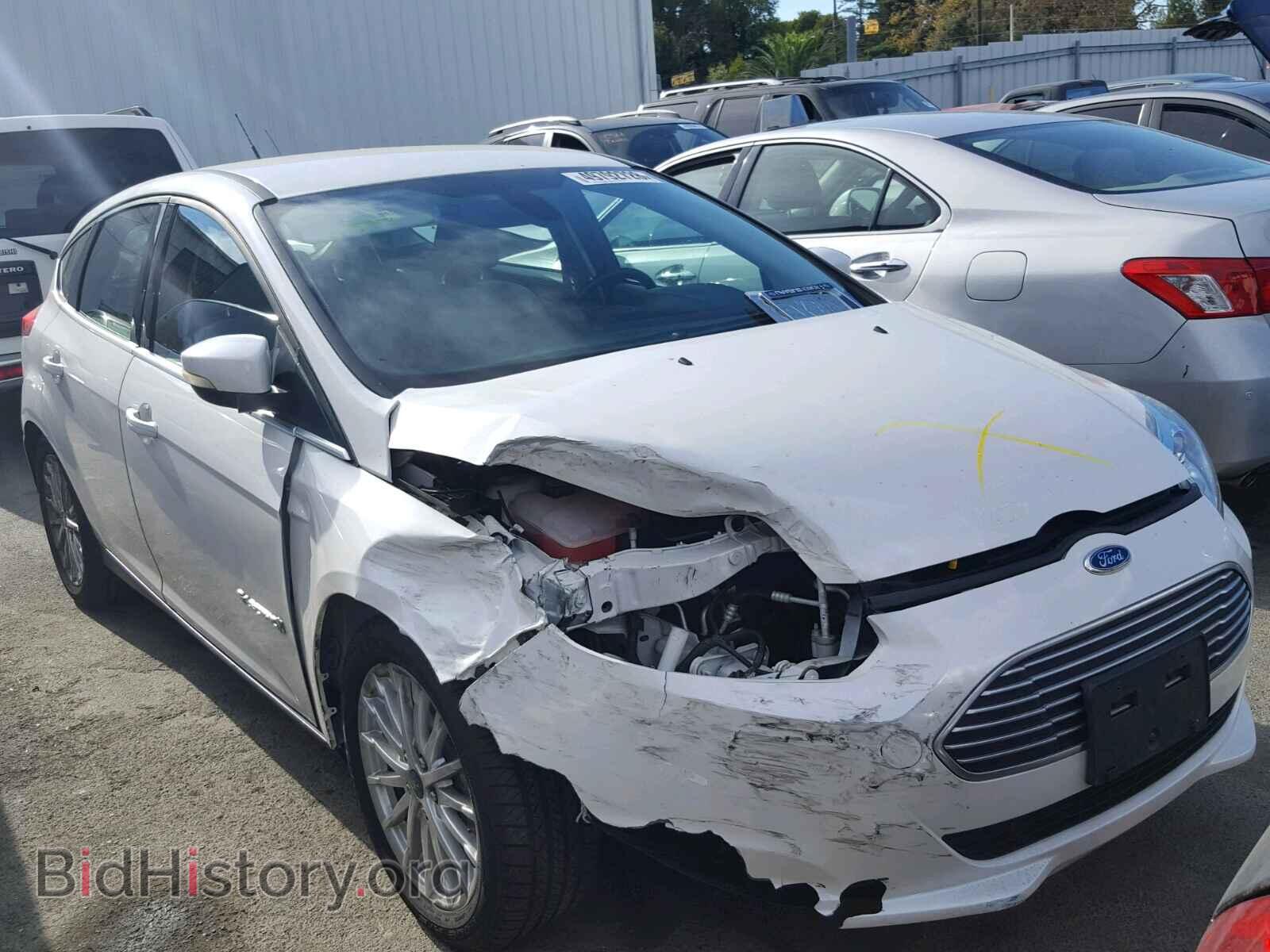 Photo 1FAHP3R43CL363858 - FORD FOCUS 2012