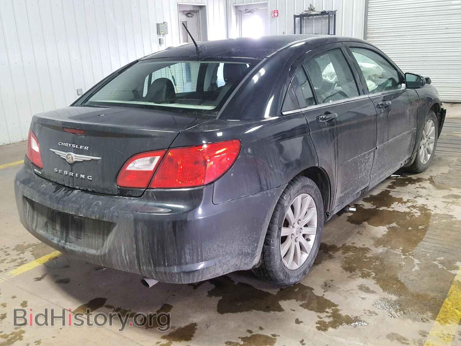 2010 CHRYSLER SEBRING - VIN: 1C3CC5FD8AN157201 - Photo 4