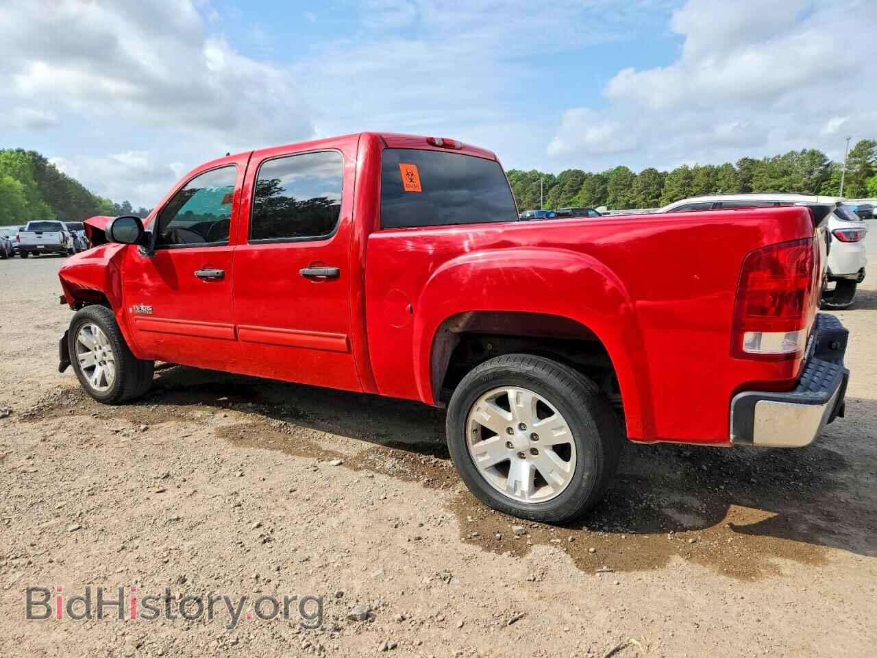 2007 GMC SIERRA - VIN: 3GTEC13J17G506756 - Фото 2