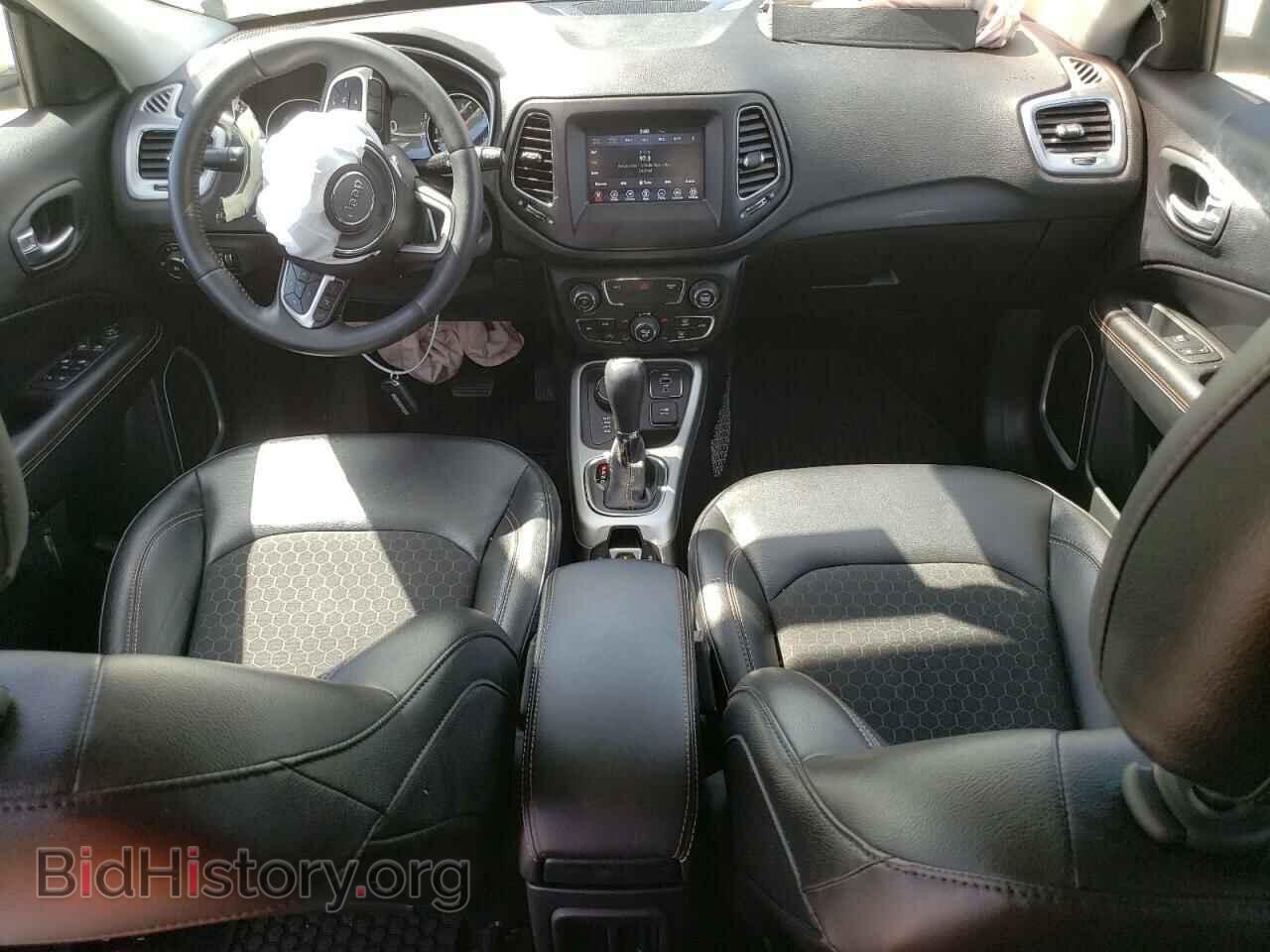 2018 JEEP COMPASS - VIN: 3C4NJDBBXJT360471 - Фото 8