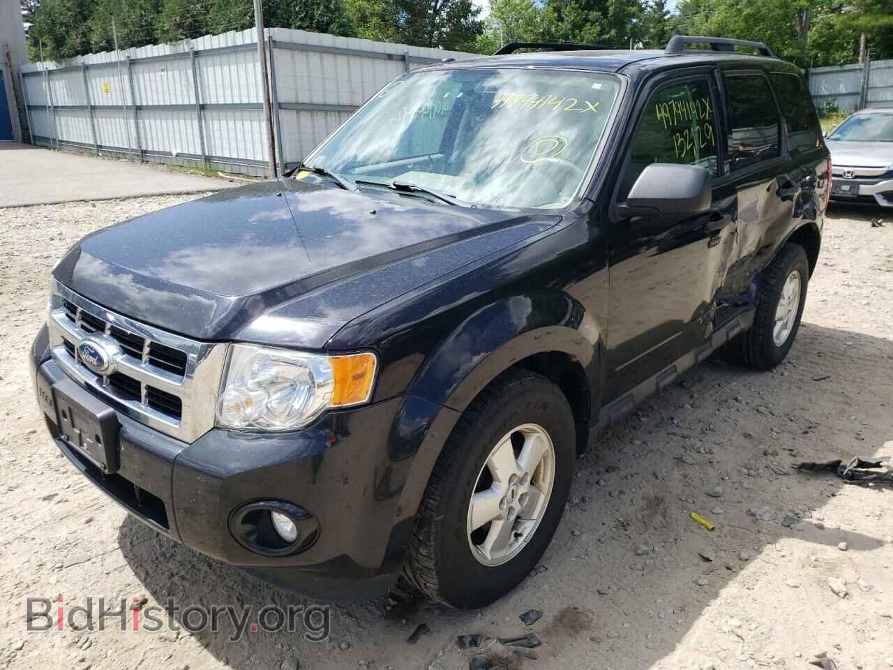 2011 FORD ESCAPE - VIN: 1FMCU9D71BKA65388 - Фото 2