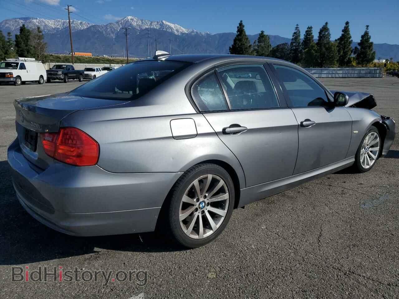 2011 BMW 3 SERIES - VIN: WBAPH5C57BA443820 - Фото 3