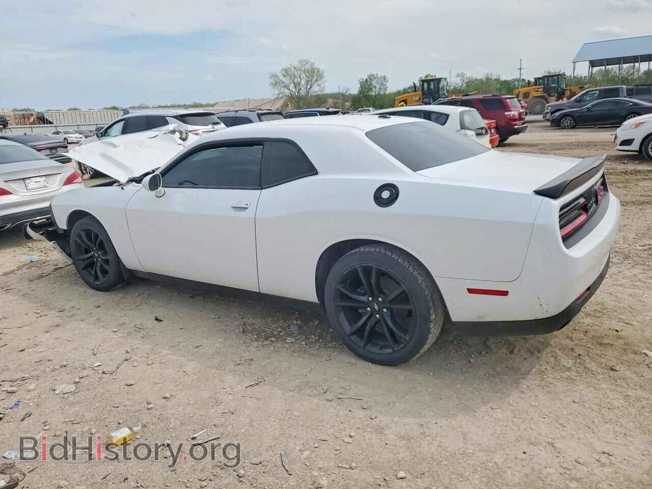 2018 DODGE CHALLENGER - VIN: 2C3CDZAG8JH118770 - Фото 2