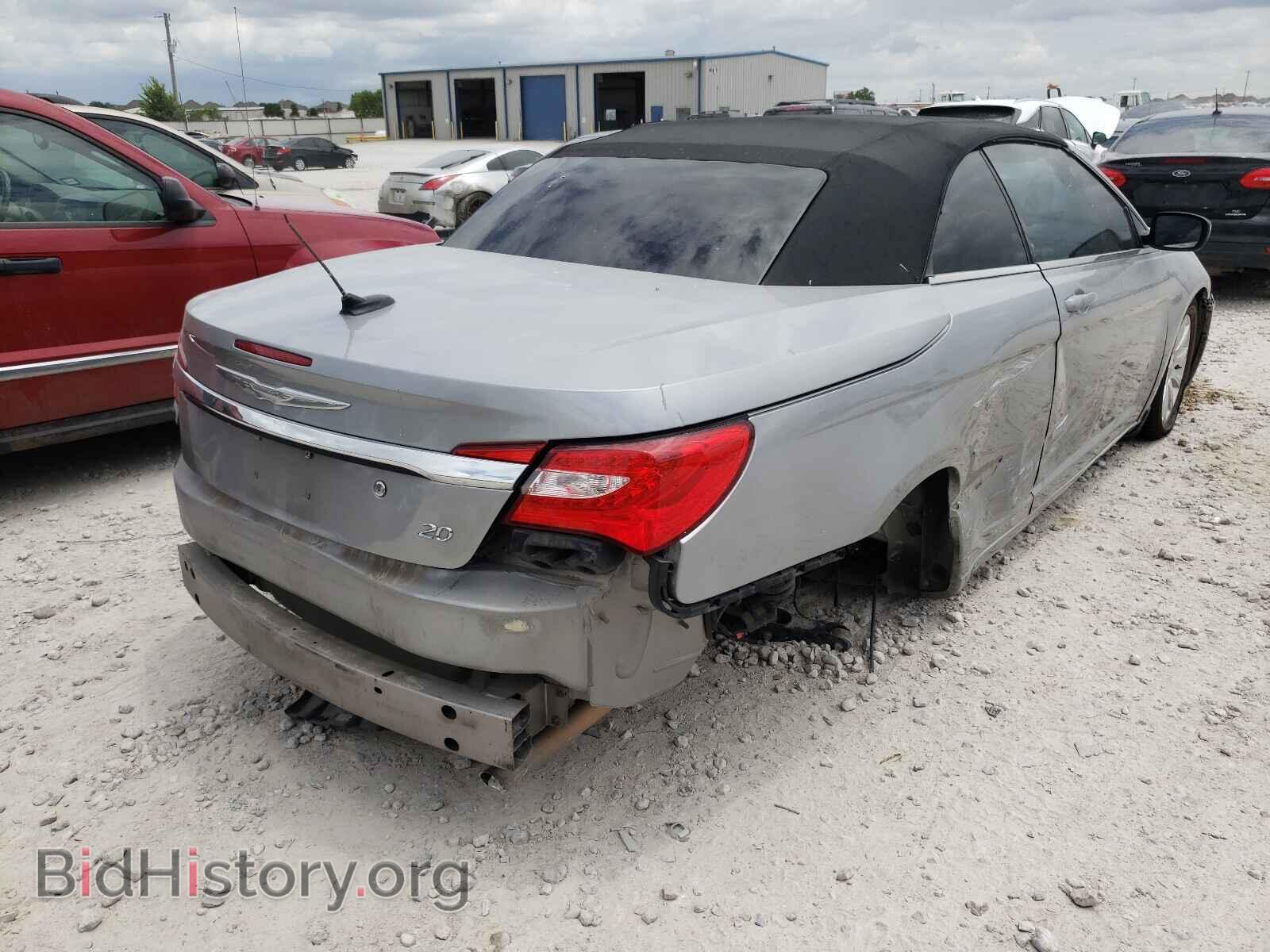 2013 CHRYSLER 200 - VIN: 1C3BCBEB8DN526573 - Фото 4