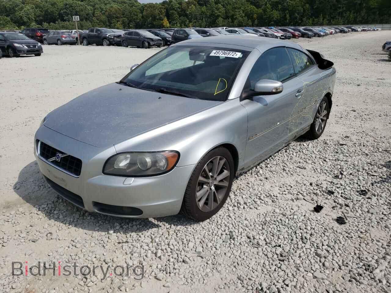 2010 VOLVO C70 - VIN: YV1672MC6AJ090850 - Фото 2