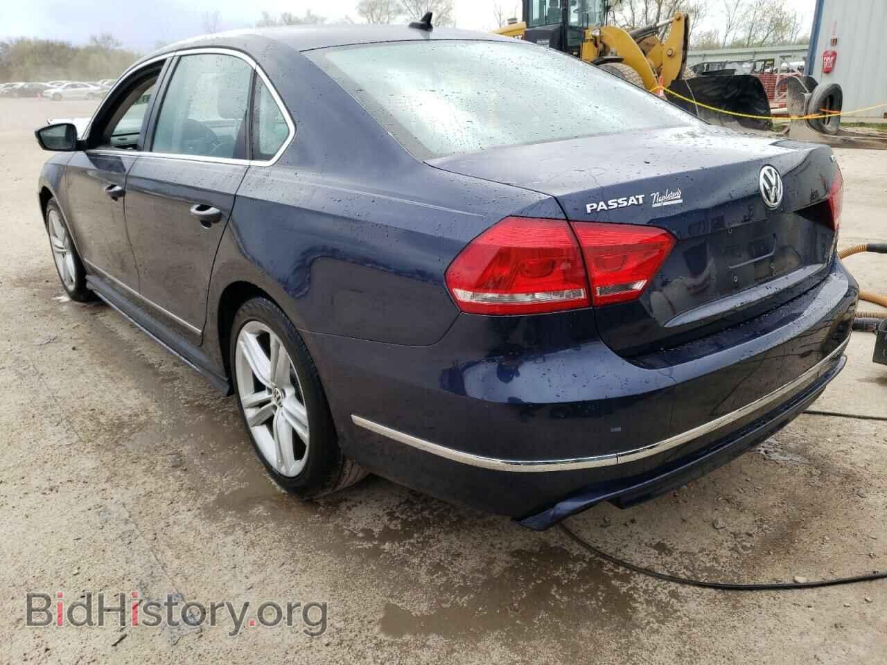2015 VOLKSWAGEN PASSAT - VIN: 1VWCM7A35FC073114 - Фото 2