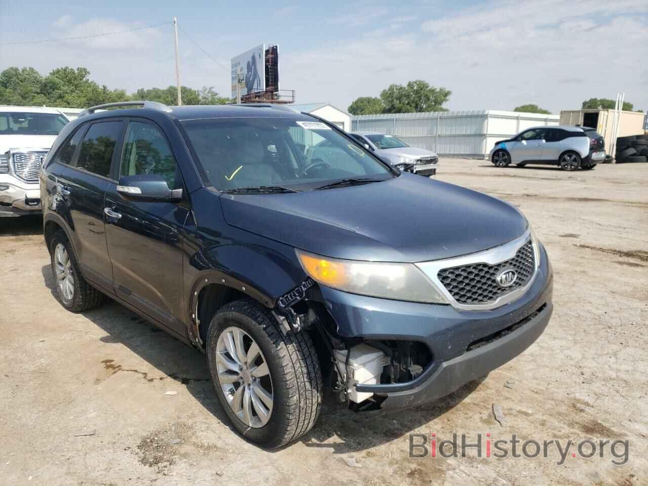 Photo 5XYKT4A27BG049572 - KIA SORENTO 2011