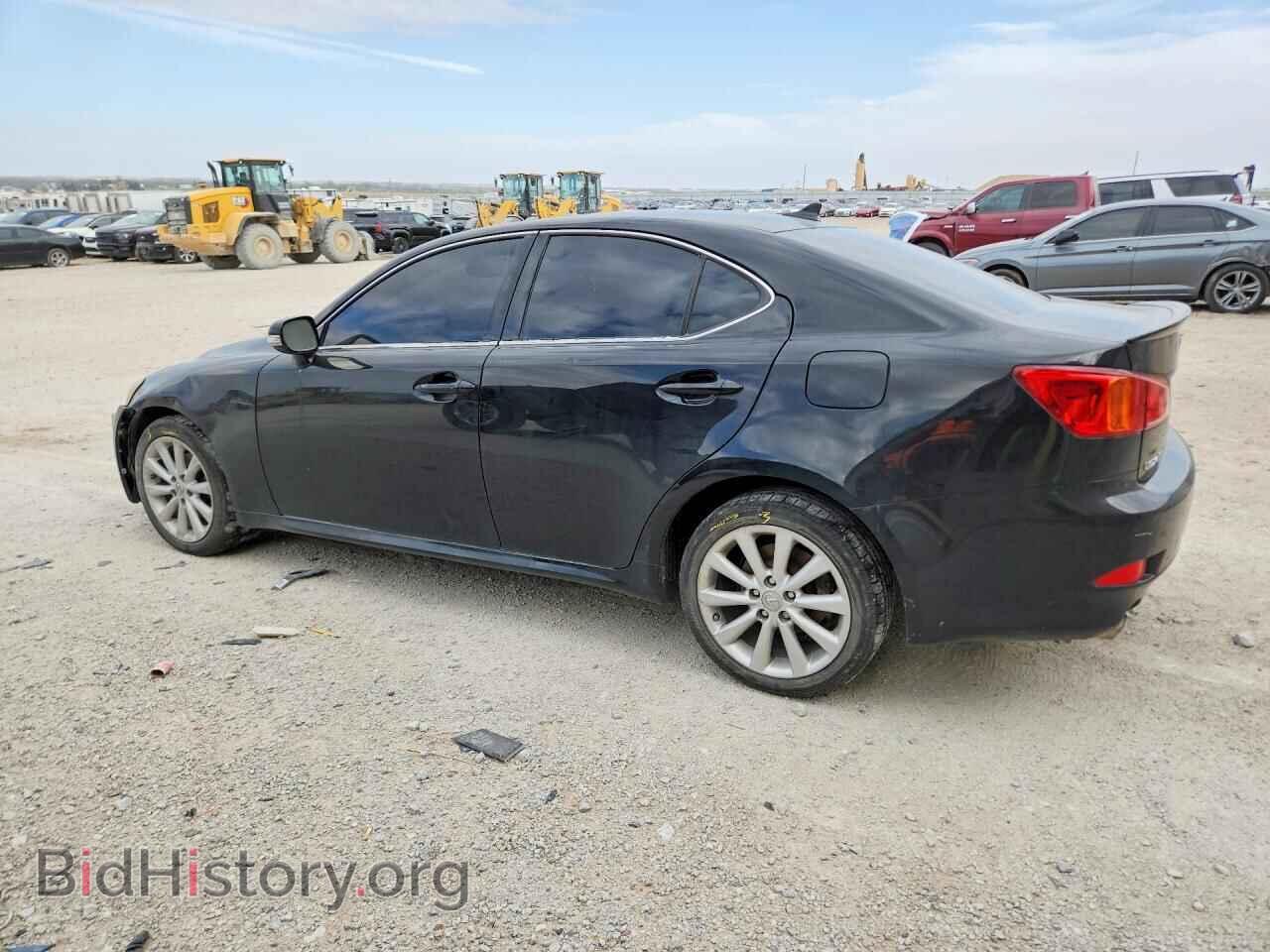 2010 LEXUS IS - VIN: JTHCF5C21A5038572 - Photo 2