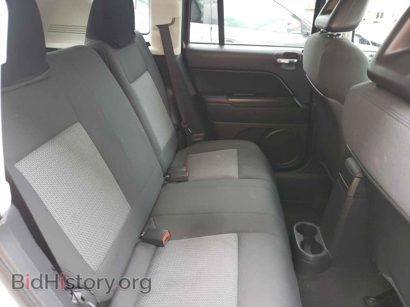 2009 JEEP COMPASS - VIN: 1J4FF47B49D105616 - Photo 6