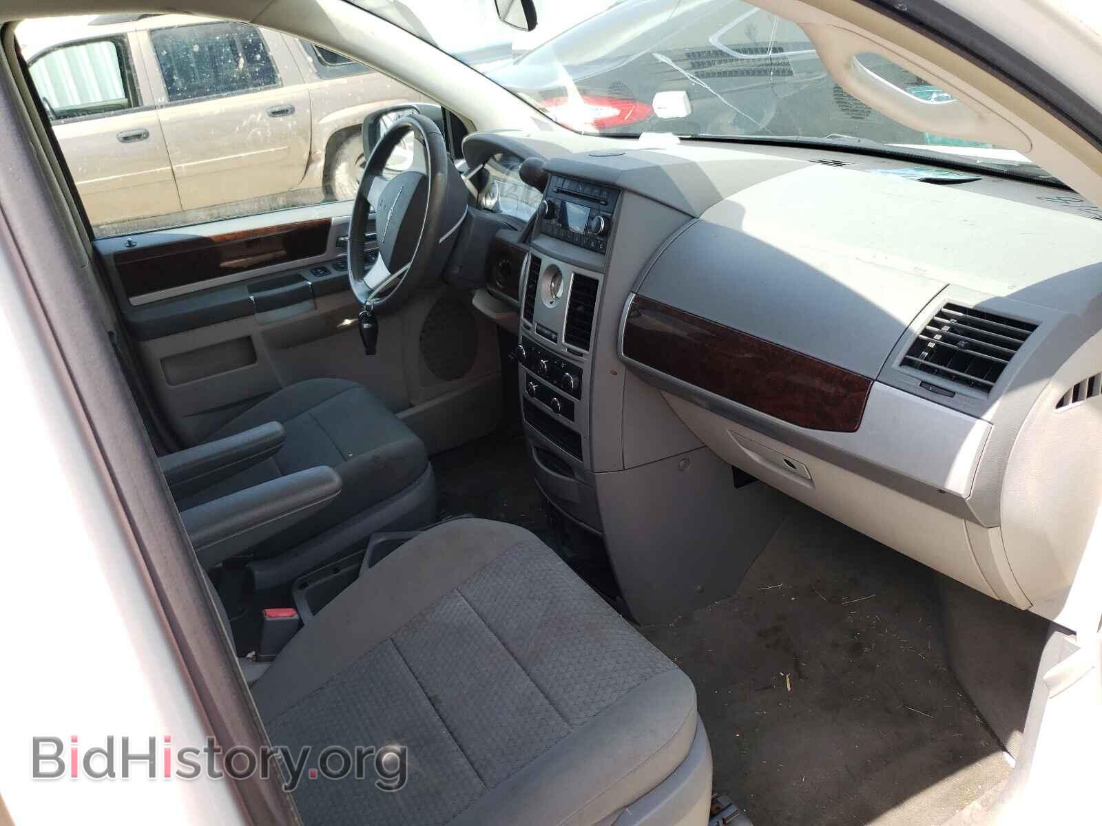 2010 CHRYSLER MINIVAN - VIN: 2A4RR5D14AR404790 - Photo 5