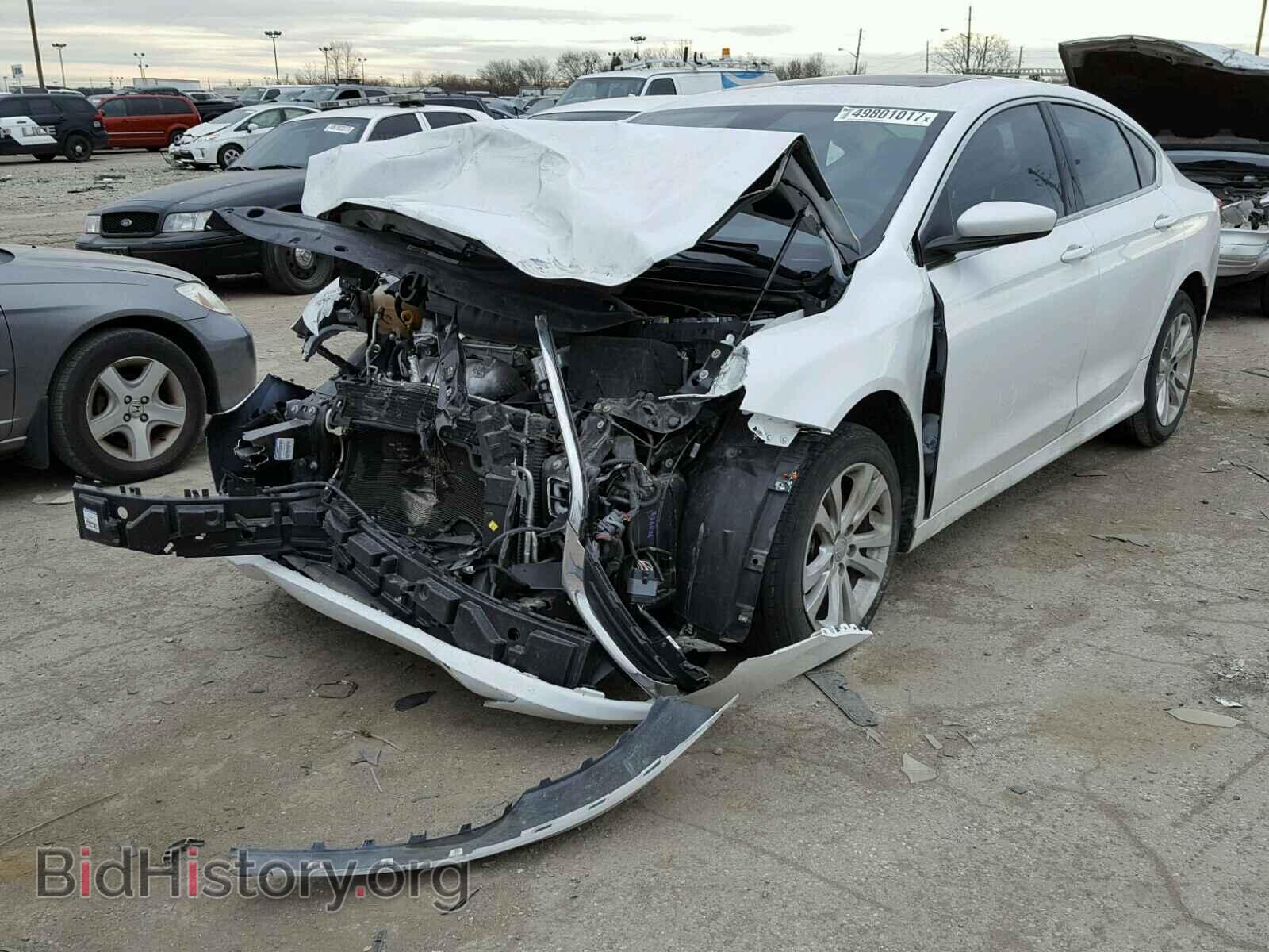 2016 CHRYSLER 200 - VIN: 1C3CCCAB3GN115280 - Фото 2