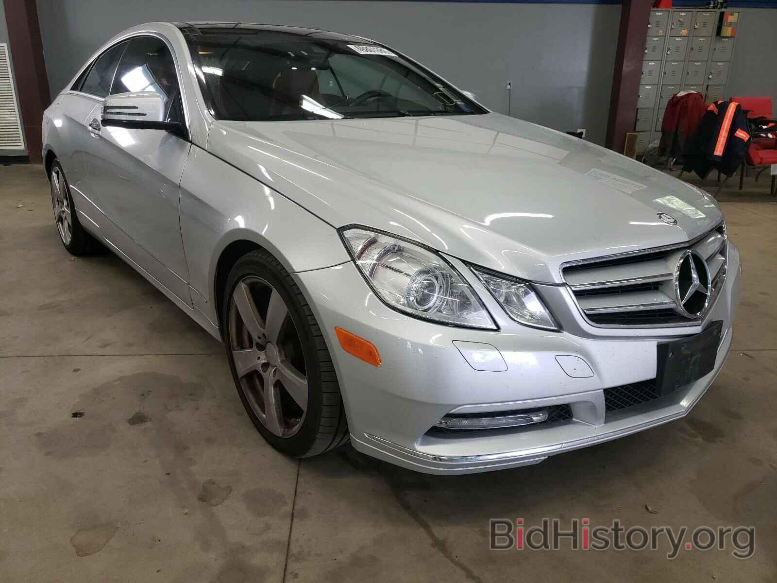 Photo WDDKJ8JB8DF191275 - MERCEDES-BENZ E CLASS 2013