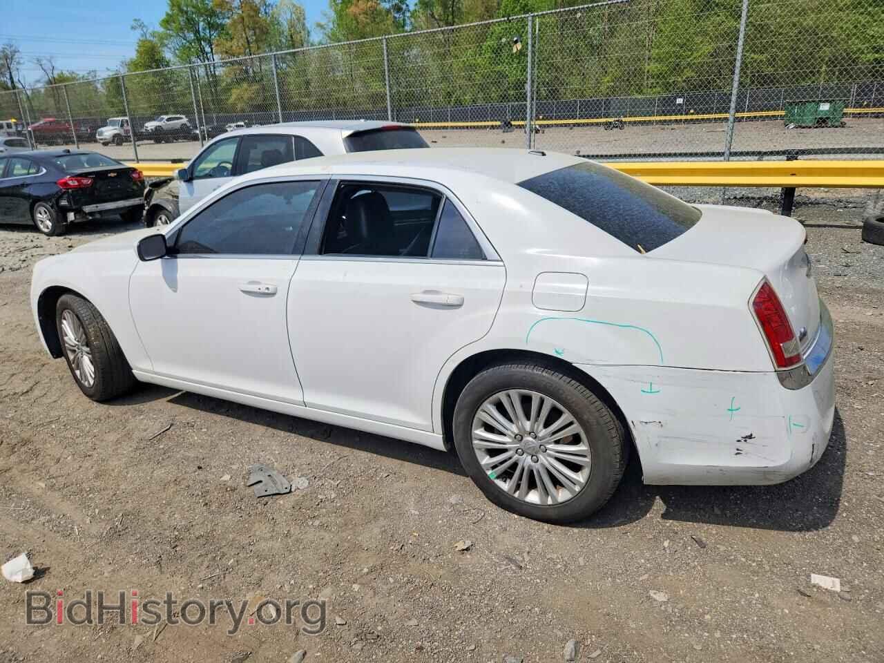 2013 CHRYSLER 300 - VIN: 2C3CCARG6DH644666 - Фото 2