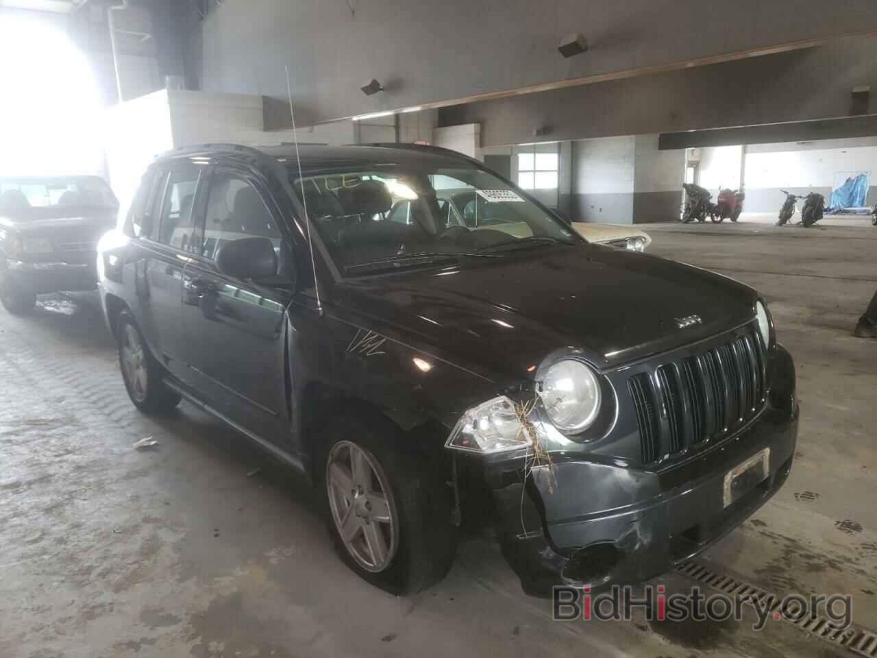 Photo 1J4NF4FB3AD611598 - JEEP COMPASS 2010