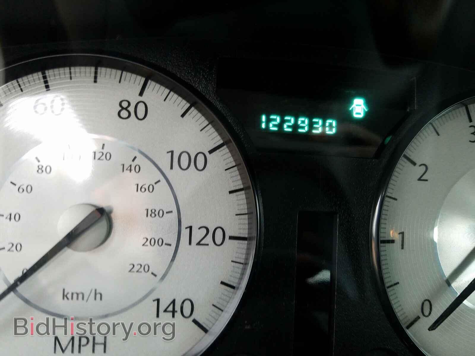 2010 CHRYSLER 300 - VIN: 2C3CA4CD4AH249838 - Фото 8