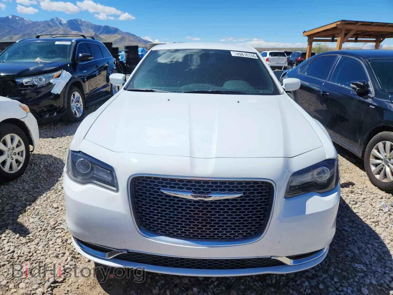 2019 CHRYSLER 300 - VIN: 2C3CCAGG3KH517471 - Photo 5