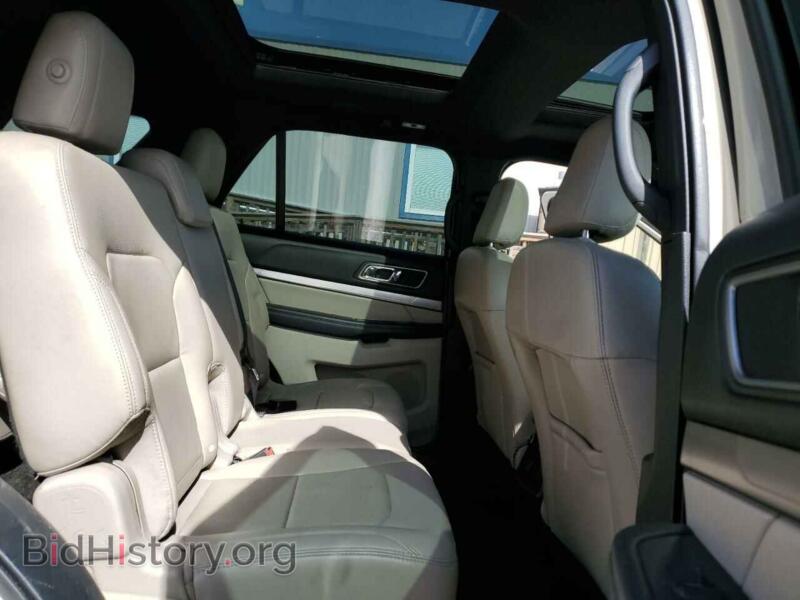 2018 Ford EXPLORER (VIN 1FM5K8D86JGB69880) — photo 11 of 16