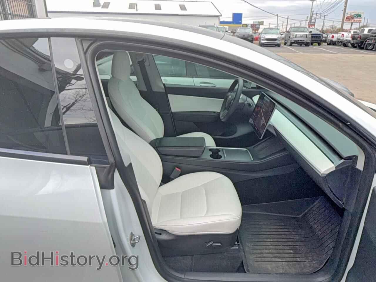 2022 TESLA MODEL Y - VIN: 7SAYGAEE4NF324475 - Photo 5