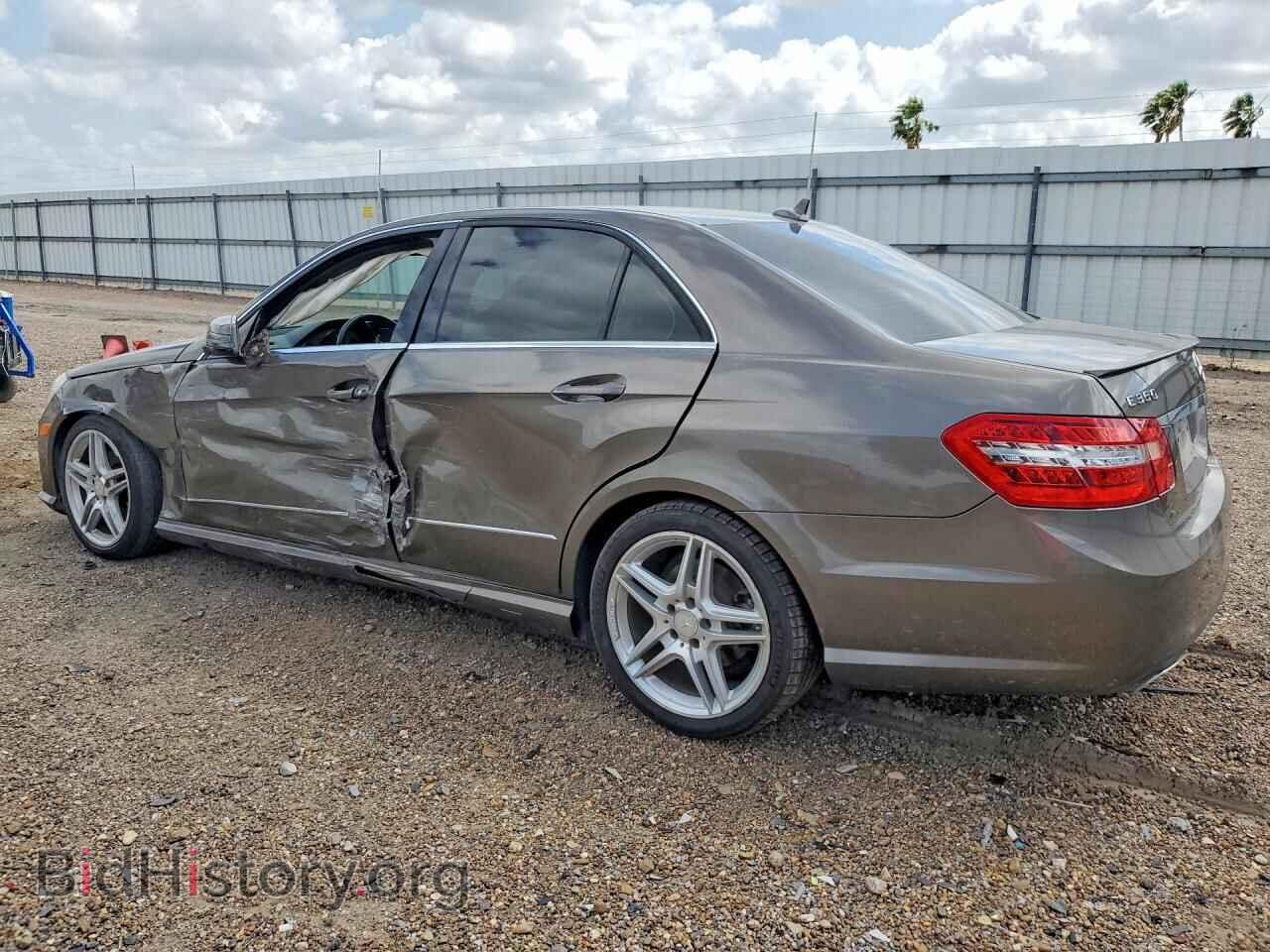2011 MERCEDES-BENZ E-CLASS - VIN: WDDHF5GB5BA454849 - Фото 2