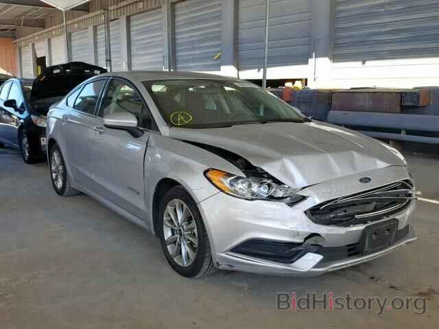 Photo 3FA6P0LU9HR387119 - FORD FUSION SE 2017