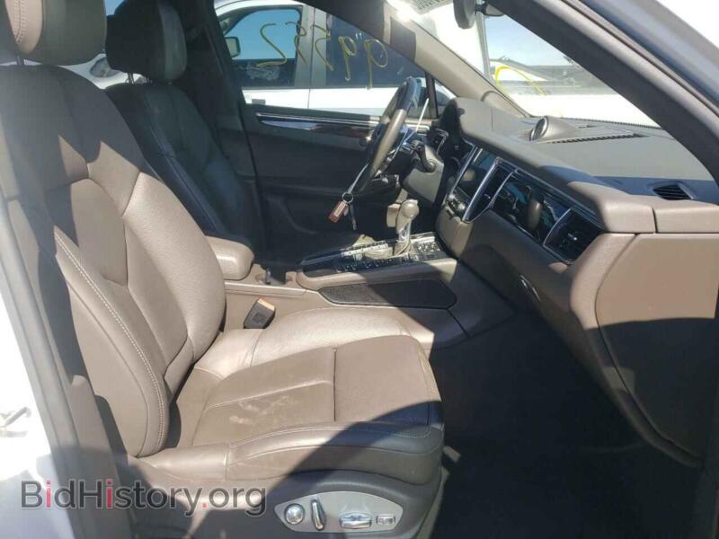 2017 Porsche MACAN (VIN WP1AA2A55HLB08159) — photo 5 of 10