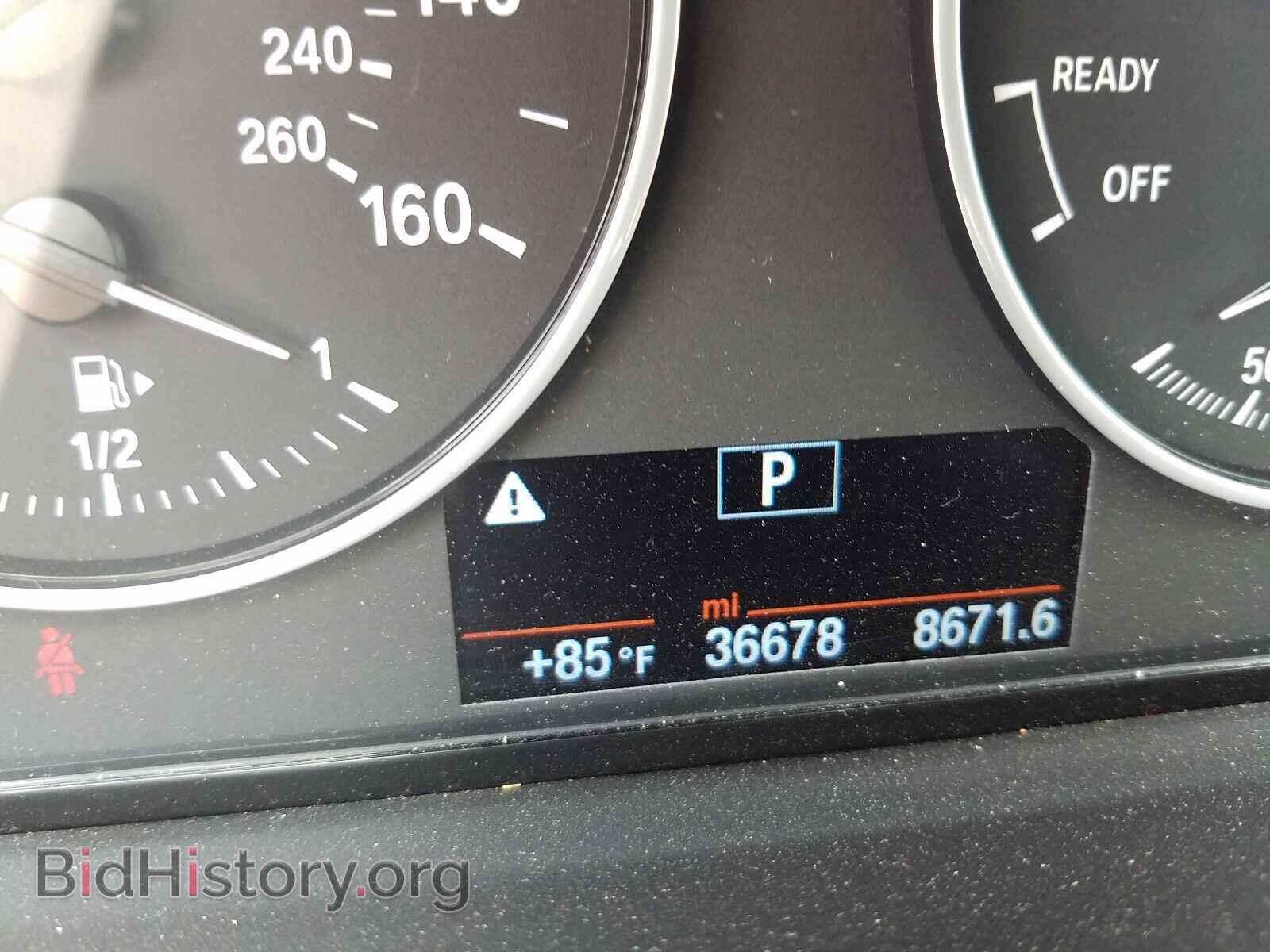 2017 BMW X1 - VIN: WBXHT3C32H5F81250 - Фото 8