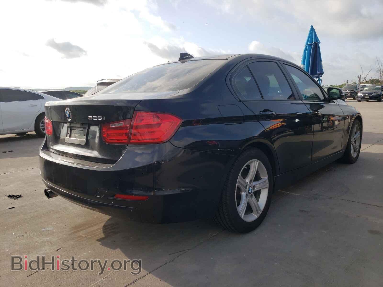 2013 BMW 3 SERIES - VIN: WBA3A5C55DF359830 - Фото 4