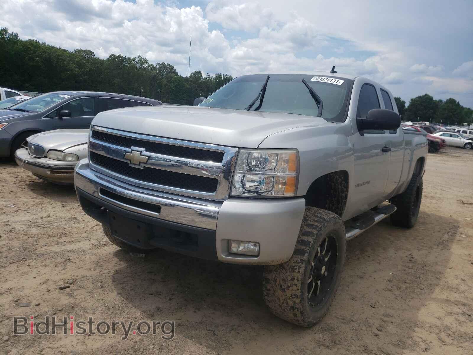 2010 CHEVROLET SILVERADO - VIN: 1GCSKSE34AZ242157 - Фото 2