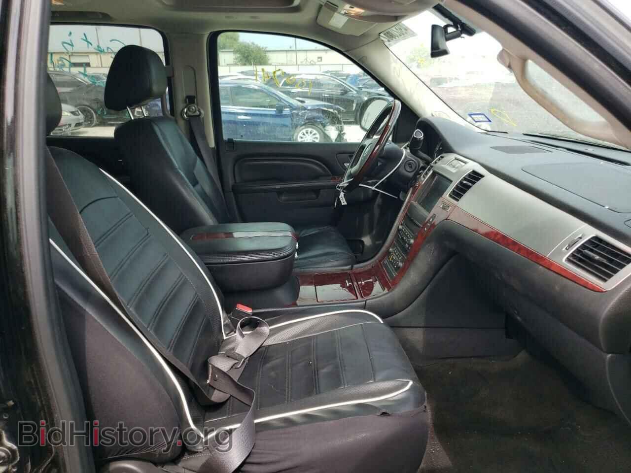 2011 CADILLAC ESCALADE - VIN: 1GYS3AEF8BR392625 - Фото 5