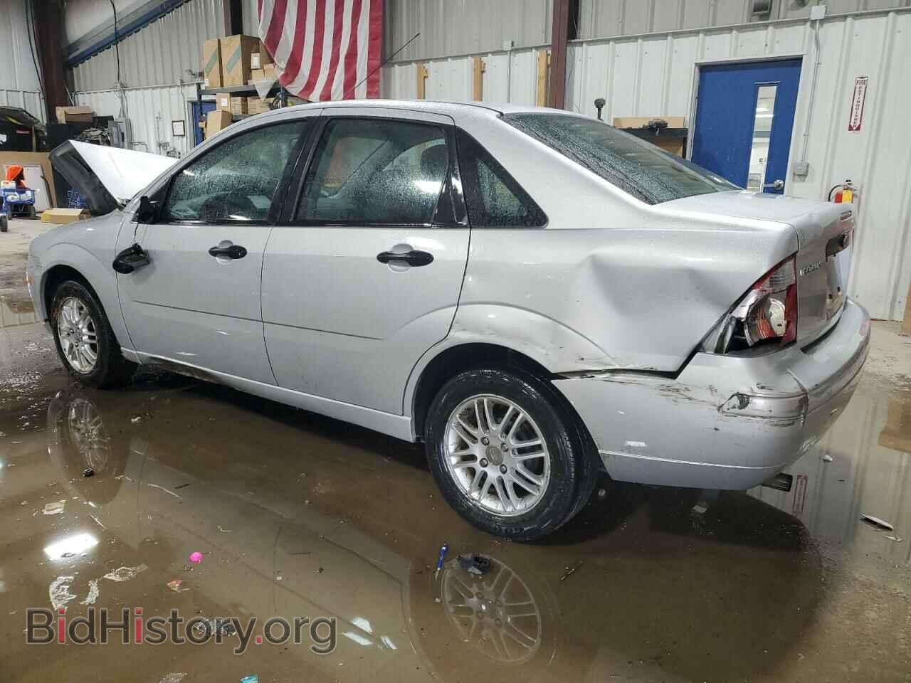 2007 FORD FOCUS - VIN: 1FAFP34N67W333264 - Фото 2